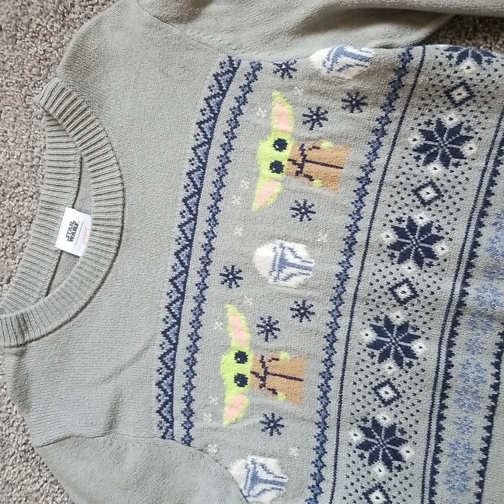 STAR WARS THEMED SWEATER